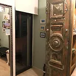 Gemuetliche Zentrale In Mit Balkon דירה צוויקאו