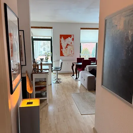 Daire Gemuetliche Zentrale In Mit Balkon