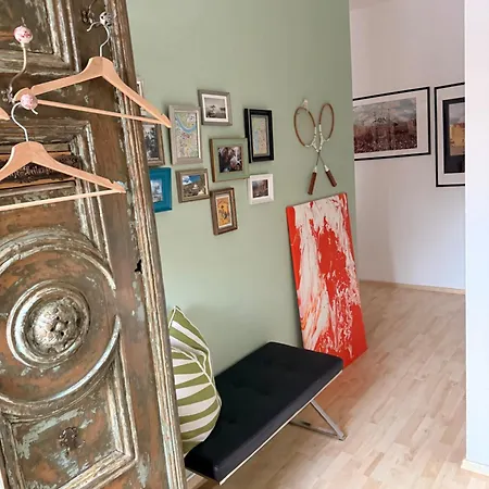 Gemuetliche Zentrale In Mit Balkon * Zwickau