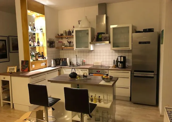 Gemuetliche Zentrale In Mit Balkon Daire