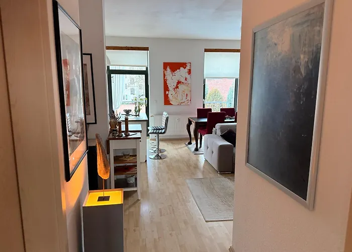 Daire Gemuetliche Zentrale In Mit Balkon